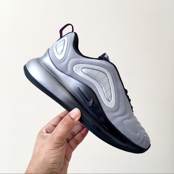 nike air max 720 grey and black